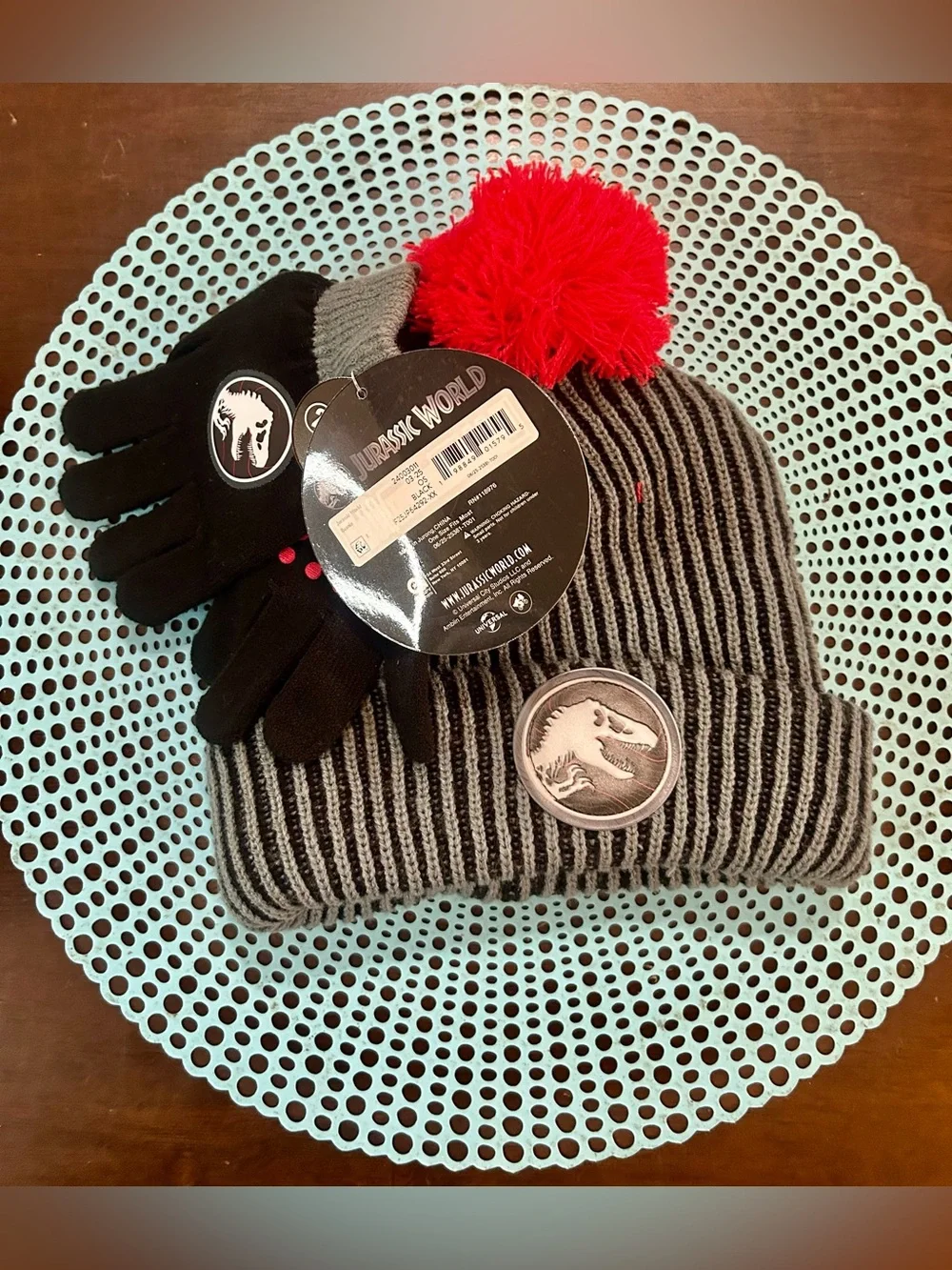 New NWT Jurassic World Kids Ribbed Pom Beanie and Gloves One Size Fits Most